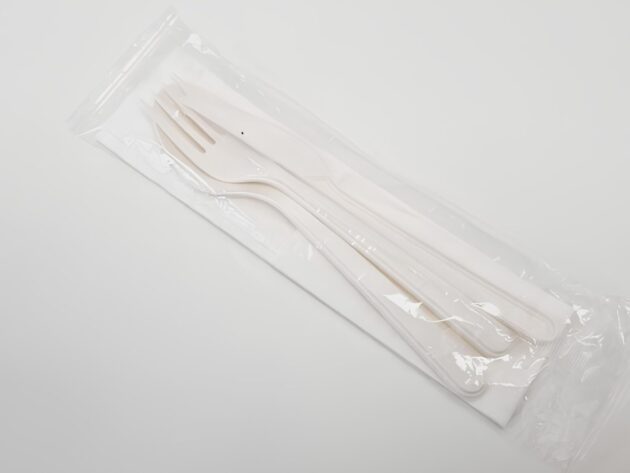 Set plast. vilica+nož+žlica+s.